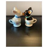 Kissing dog salt and pepper shakers