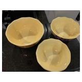 Decorative nesting bowls