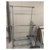 Adjustable garment racks