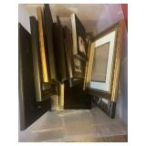 Tote of miscellaneous picture frames