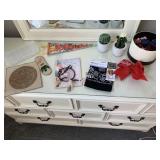 Miscellaneous decor and hair bows