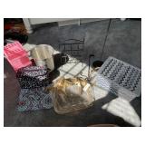 Makeup bags and organizers, tote, bathroom