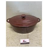 Cast-iron pot with lid