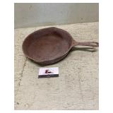 Cast iron skillet