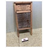 Wooden washboard