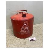 John Deere 6 gallon snowmobile gas can