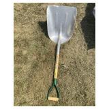 Aluminum shovel