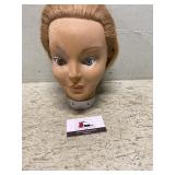 Beautician practice head