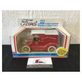 Ertl 1/25 Ford 1913 Model T Delivery Truck