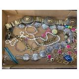 Miscellaneous jewelry