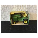 Ertl John Deere Lawn and Garden Tractor