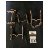 Four Bits & Horse Brush