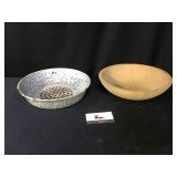 Woodbowl & Enamel Strainer