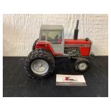 Massey Fergeson 690