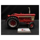 Ertl 1/32 1999 Case International 560