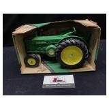 Ertl 1/16 John Deere Model R