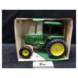 Ertl 1/16 John Deere 2550