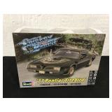 Revell 7 Pontiac Firebird- Smokey & The Bandit