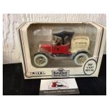 Ertl Anheuser Busch 1918 Runabout Barrel Bank
