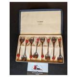 Set of food pushers (England) w/ box