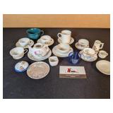 Misc toy cups/saucers