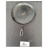 Wagner 11 inch cast iron skittle griddle