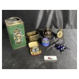 Paper weight, Bunte tin, clock, misc.