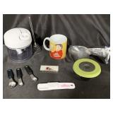 Miscellaneous kitchen items