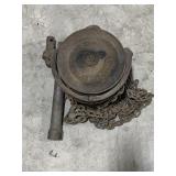 Yale 1/2 ton chain hoist