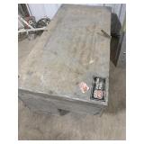 Pick up tool box-aluminum over wood