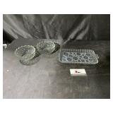 10 oblong plates and 13 bowls