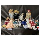 Tote of dolls