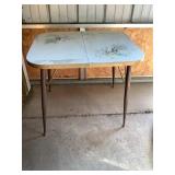 Vintage formica top table with leaf