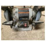 Bench grinder- Delta brand