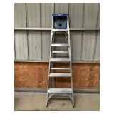 Aluminum ladder