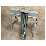 Aluminum folding saw horses