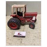 1586 international 1/16 scale