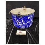 Email enamel blue swirl