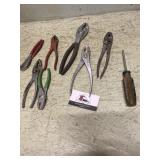 Pliers