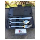 Tool/Flatware Set