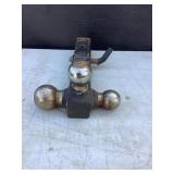 Hitch with 3 different size balls