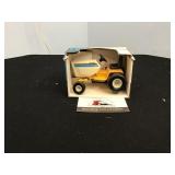 Scale models lawn and garden tractor