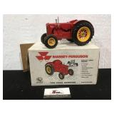 1/16 Spec Cast Massey Ferguson Twin Power