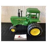 John Deere 4250