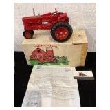 Ertl Toy Farmer Farmall 300 1/16 scale