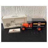 Scale Models Freight Truck Bank