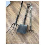 Shovel, hay fork, corn rake
