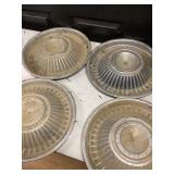 Pontiac hubcaps 14 inch