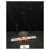 Paper Towel  Holders & Decor