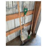 Scoop Shovel, squeegee, broom